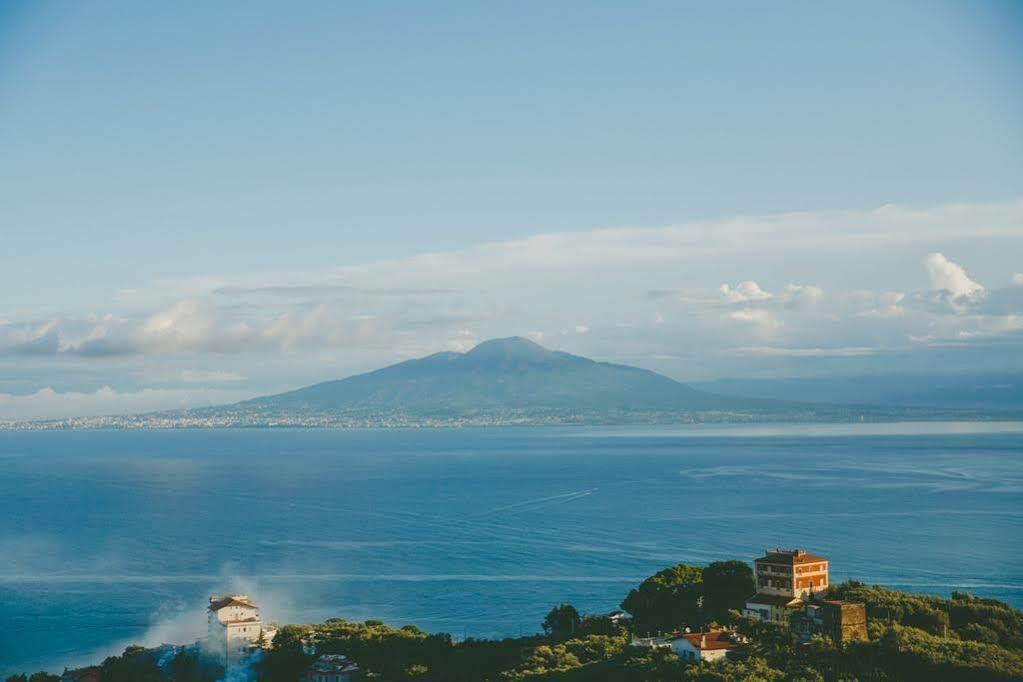 Villa Eliana Sorrento Luaran gambar